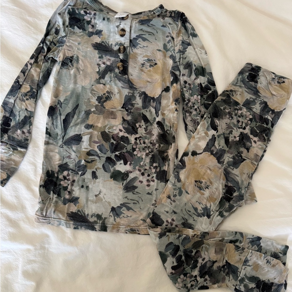 Lou Lou & Company Floral Kids Pajama Set